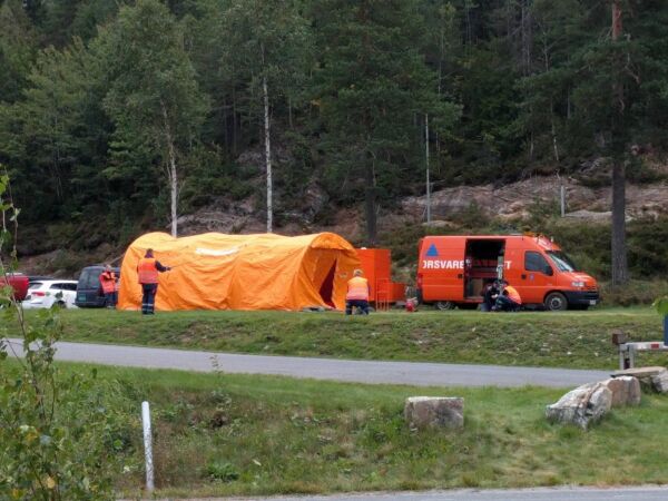 ØVELSE: Evakuerer etter lekkasje av salpetersyre