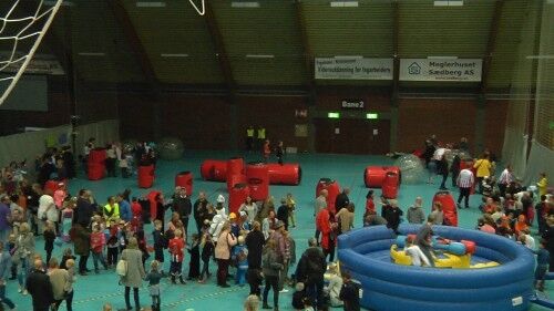 Vennefest i stedet for knask eller knep