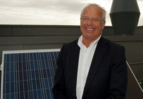 Offisiel åpning av solcellepanel