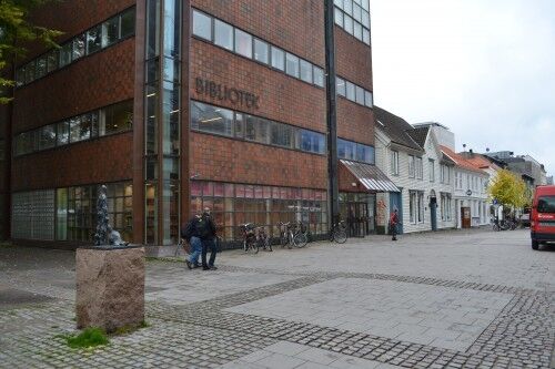 Kristiansand Folkebibliotek opplever kjempesuksess med spill-utleie. FOTO: Patrick Engelberg