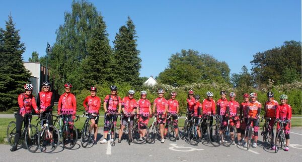 Pedalpigane tråkker opp mot lørdagens ritt