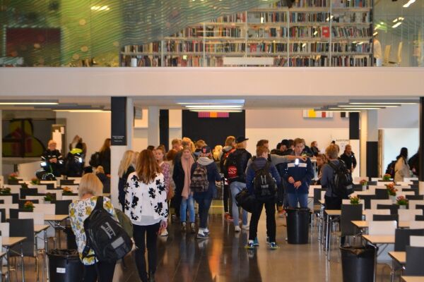 KKG -elever positive til allmenn verneplikt