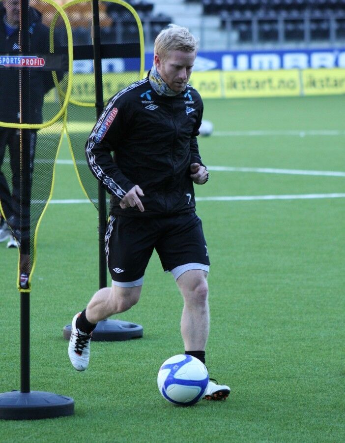 JERV NESTE? Fredrik Strømstad kan spille sine hjemmekamper på Levermyr i Grimstad i 2013. Her på trening på Sør Arena som Start-spiller. (Arkivfoto: Andreas Haakonsen)