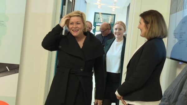 Siv Jensen på besøk hos Nye Veier AS