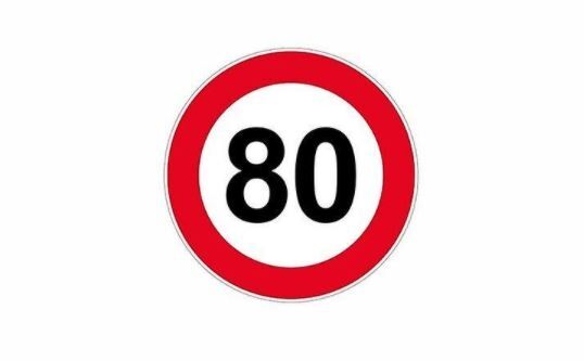 Politilogg: 122 km/t i 80-sone