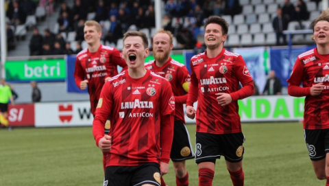 Det færøyske fotballmiljøet er godt fornøyd med at ligaen blir sendt i Norge. Foto: TV2