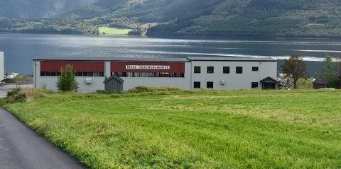 Møre Gravmonumenter i Hustadvika
