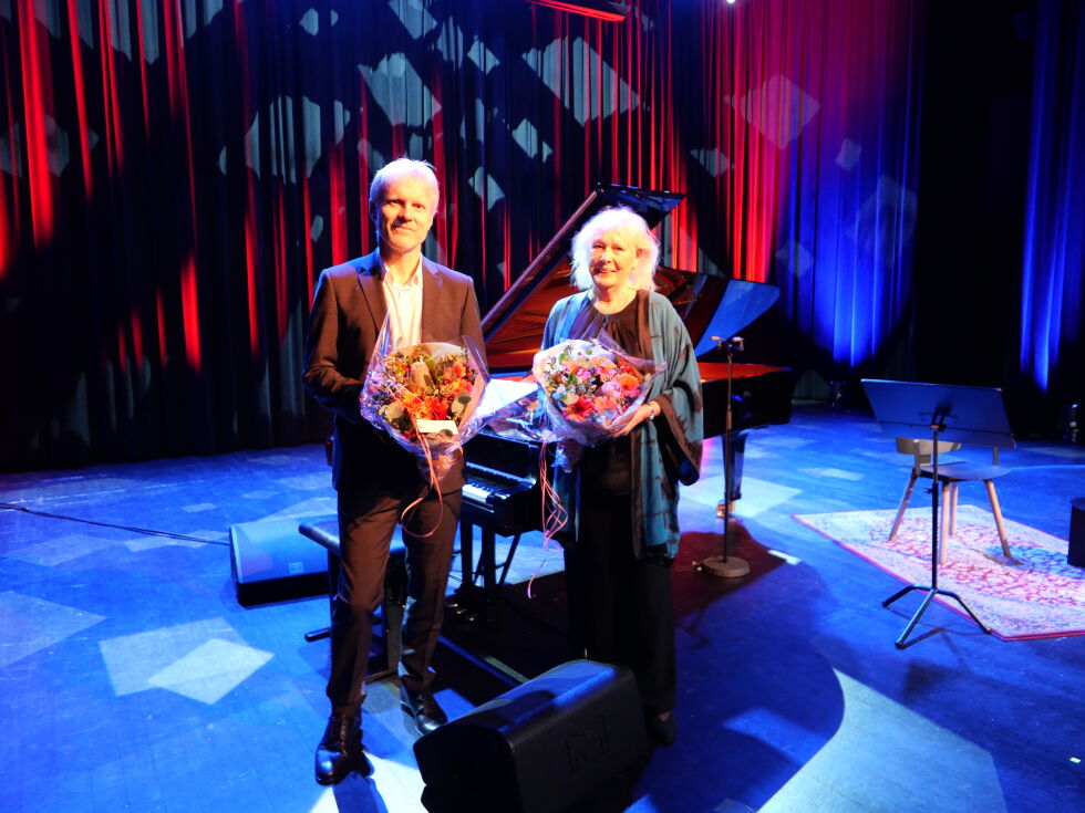 Pianist Håvard Gimses og skuespillerinne Lise Fjeldstad fra forestillingen "Ibsens små djevler". FOTO: Marigona Osmani