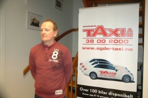 Reidar Retterholt i Agder taxi liker ikke trenden med vold mot Taxisjåfører. Foto: Tina Halvorsrød