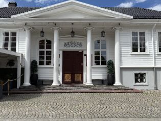 Pub, politikk og byggeplaner