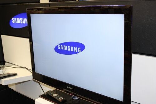 Samsungs LED TV-er er knappe 3cm tykk. FOTO: Per-Øyvind Nordberg.