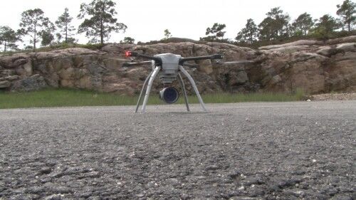 Denne type droner er brukt av professjonelle, og er svært avansert sammenliknet med de en vanlig forbruker eier. Foto Oskar Gårdsrud Paulsrud