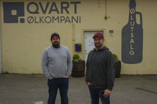 Lars Kristian Amundsen og Tellef Dannevig har endelig fått åpnet ølutsalget på Lund.
