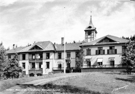 Bildet av sanatoriet på Mesnali i Ringsaker