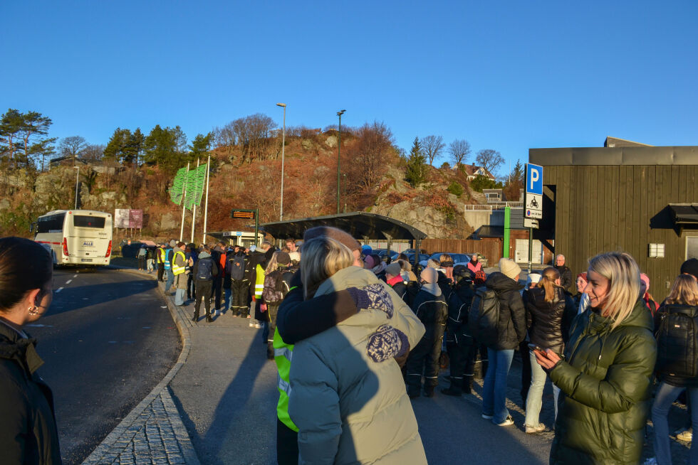 Elever som viser hvordan en hverdagsmorgen i 2030 vil kunne være.
 Foto: Leah Kittelsen