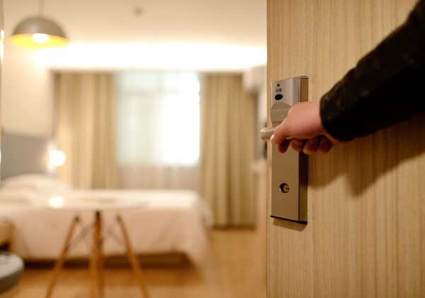 Stor økning i hotell- og campingbestillinger til sommeren