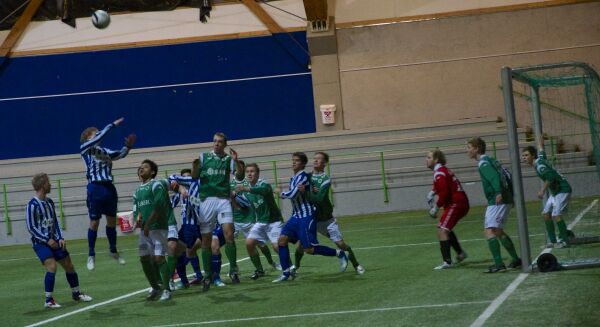 – Går for topp fire