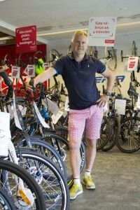 Daglig leder ved Kristiansand Sykkelsenter, Svein Bergheim, er positiv til utprøving av tilskuddsordning. FOTO: Michael Selbekk
