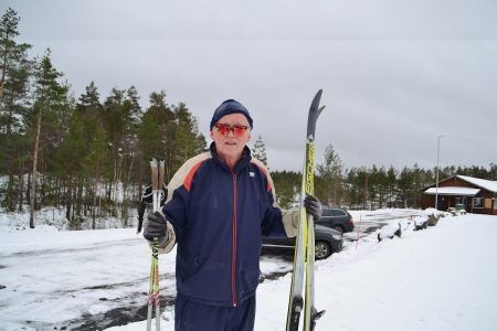Svein Hillestad er svært fornøyd med det nye skianlegget på Sandrip.               Foto: Irmelin Dalbakken
