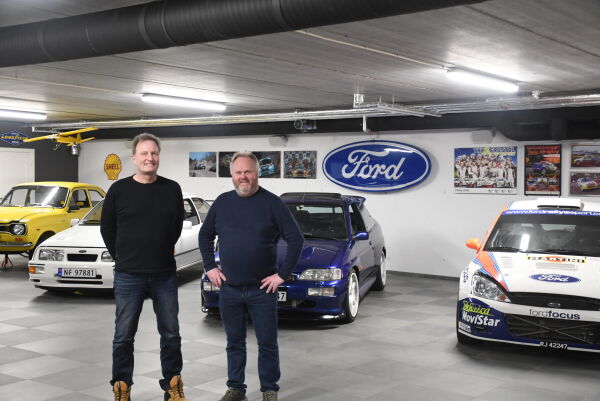Rallyduoen Try & Frustøl trives godt i over 200 kilometer i timen