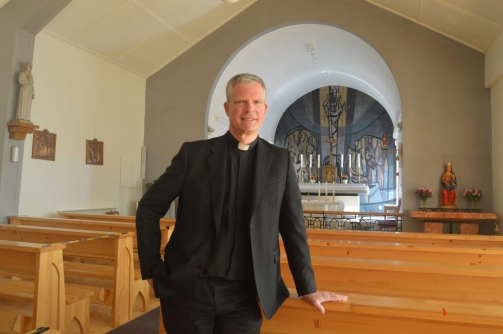 Sigurd Markussen er kirkeprest ved St. Franciskus menigheten i Arendal. Foto: Hellen Griberg