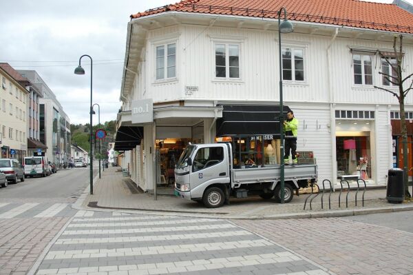 Pynter byen til 17. mai-fest