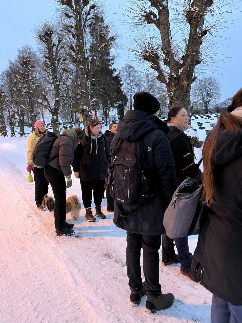 Mange ivrige deltakere på tur
 Foto: Nora Elise Breivik Wulff