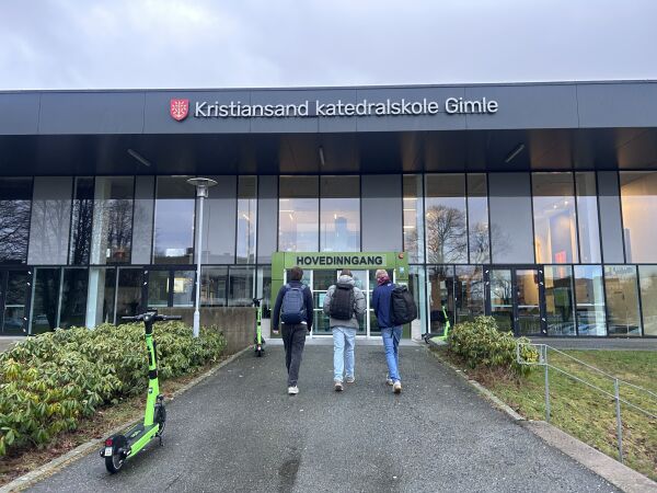 - Unge gutter trenger flere mannlige forbilder