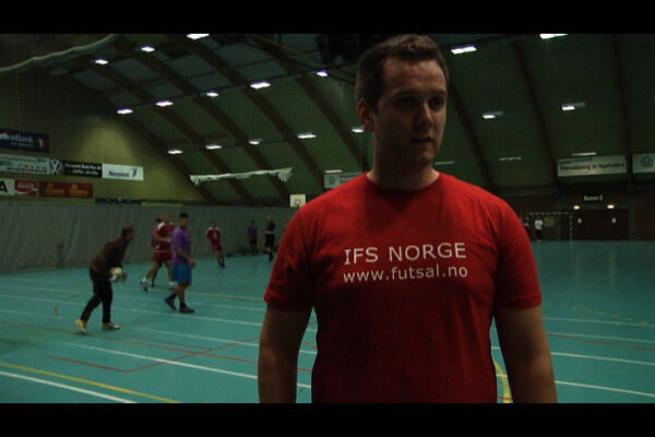 Fotballspillerne trekker inn