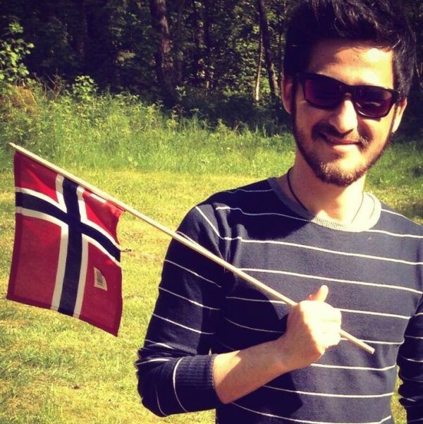 Krigstolken får bli i Norge