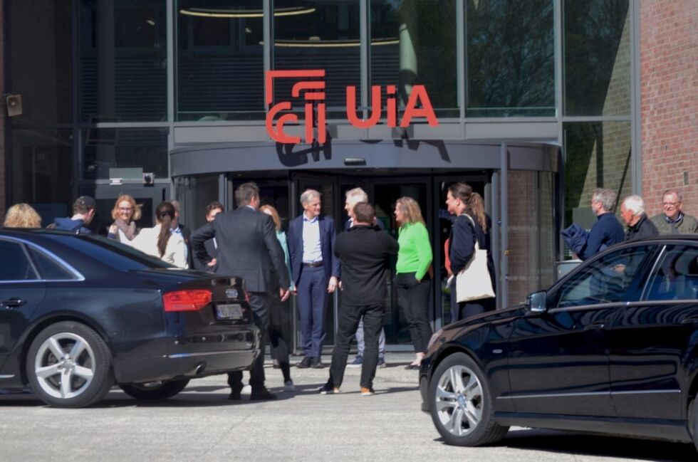 Statsministeren ankommer UIA. Foto: Celina S. Pedersen