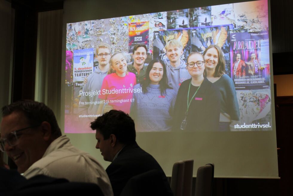 Første slide av presentasjonen av prosjektet
 Foto: Madeleine Hamn