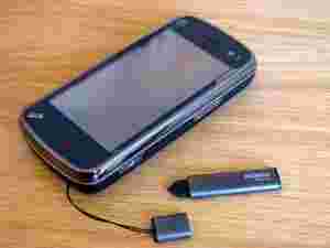 Hvem kan vippe Iphone ned fra tronen?