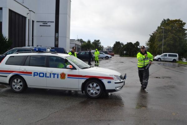 Venter på våpenavklaring