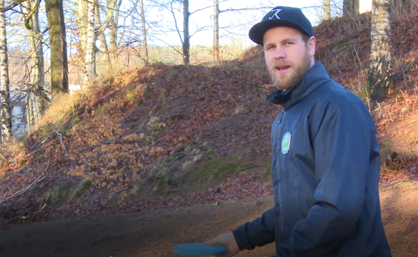 Møt en av landets fremste frisbeegolfspillere