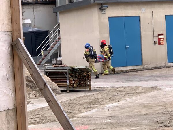 ØVELSE ØVELSE ØVELSE: Flere ambulanser ankommet stedet