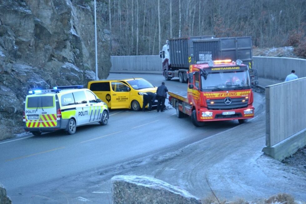Bergingsbilen måtte i aksjon. Foto: Ole Håve