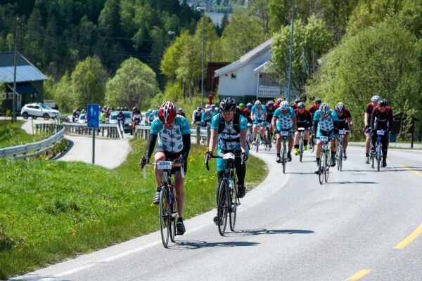 Her sykles det opp Byklebakken.
 Foto: Tor Erik Schrøder