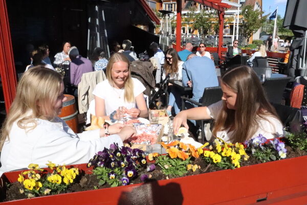 UNDERSØKENDE JOURNALISTIKK: Én-meters-regelen har vært krevende for flere serveringssteder i Kristiansand