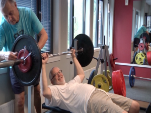 Knut Øystein Lauvdal (65) er ikke redd får å legge på ekstra vekter.