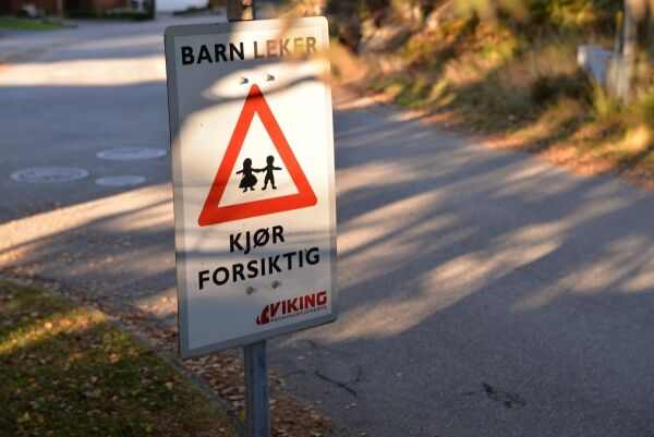 Advarer mot glatte veier