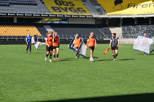 Det ryddes plass for kamp på halv bane
 Foto: Andreas Miland Bakke