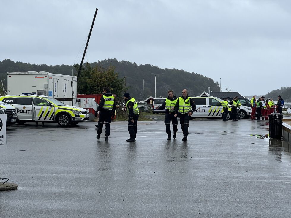 Politi på plass på stedet
 Foto: Josefine Mikaelsen