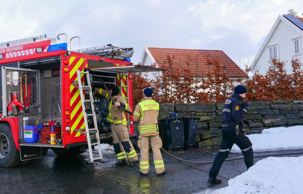 Politi og brannvesen fikk raskt kontroll på situasjonen.
 Foto: Susanne Ekeland