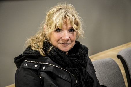 Hilde Hefte gleder seg til å se hvem som er årets nominerte til Sørlandets litteraturpris. Foto: Elina Hjønnevåg