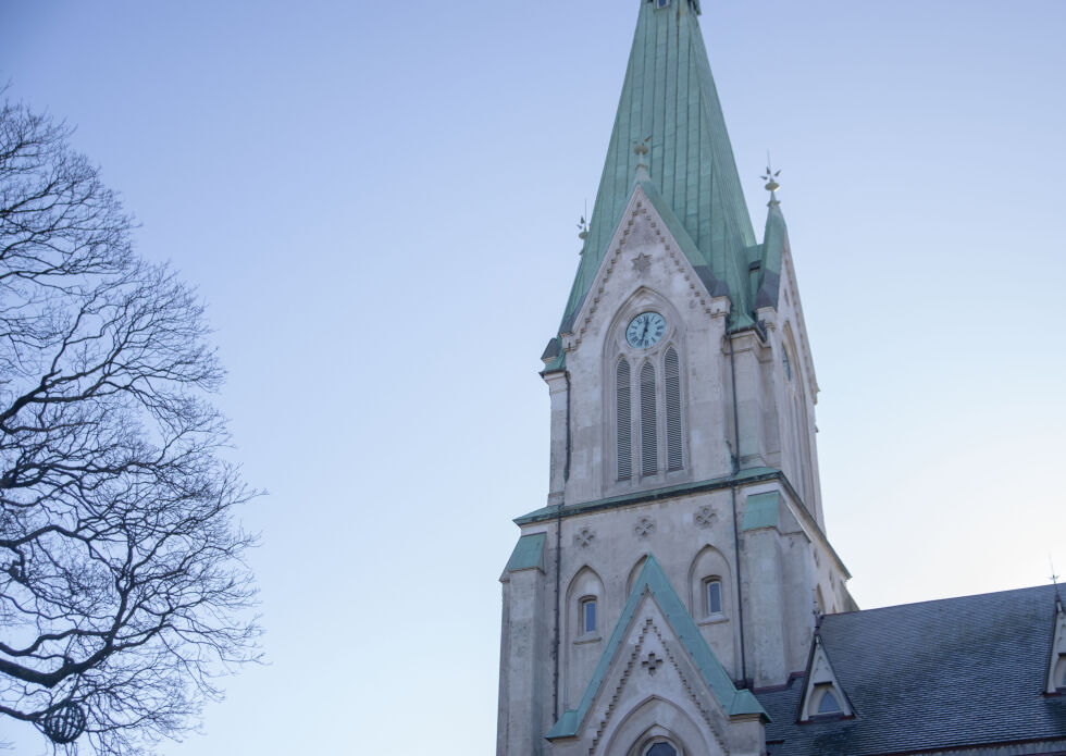 Bilde av kirketårnet på Kristiansand domkirke
 Foto: Sivert Stensrud