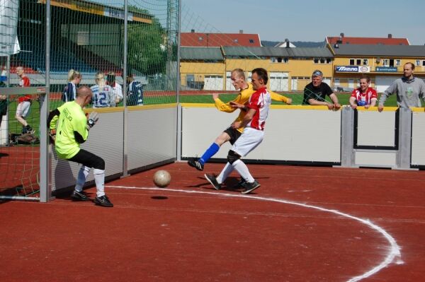 - Gatefotball kan være inngangsbilletten tilbake til samfunnet