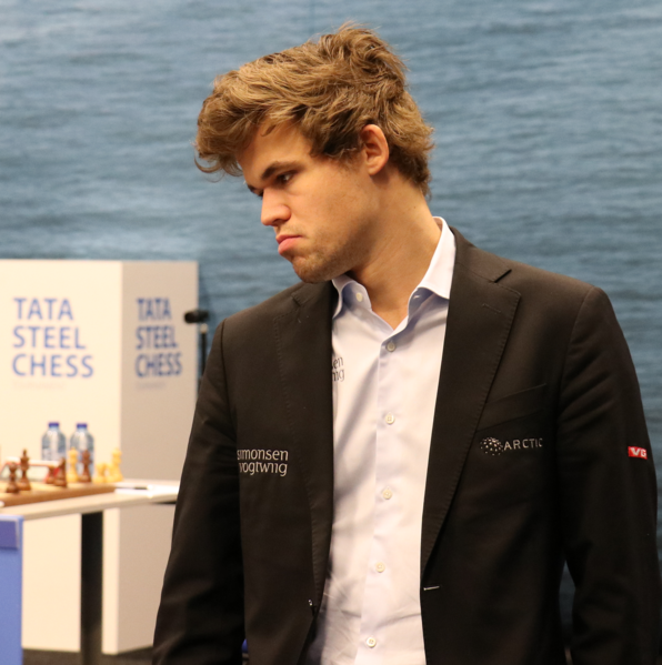 Magnus Carlsen under Tata Steel Chess 2017. Foto: Pierows/Wikimedia Commons.