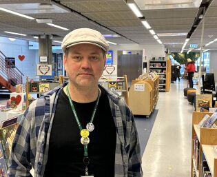 Espen Halvorsen er miljøarbeider ved Kristiansand Folkebibliotek.
 Foto: Ole Kristian Caspersen