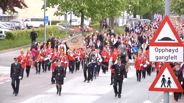 - Fantastisk barnetog